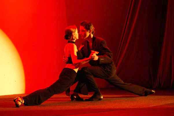  Tango im Flu�... 
